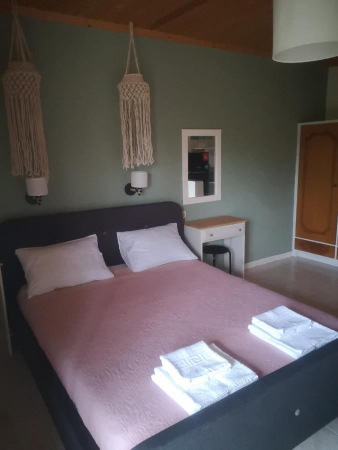 Achillion B&B Paralía Skotínis Extérieur photo